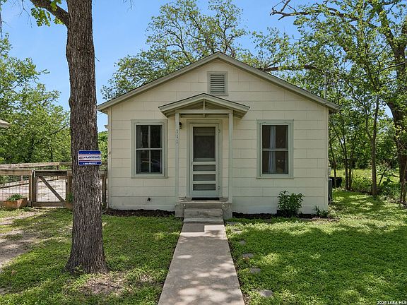 2nd image of 111 Brackenridge
