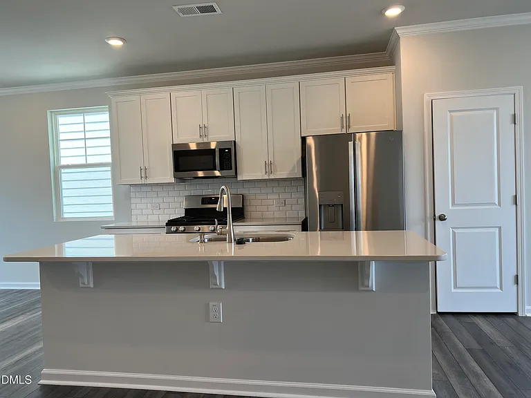 642 Gimari Dr — Photo 17