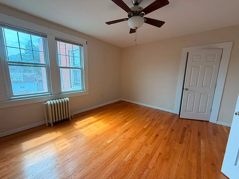 405 Main St #6A — Photo 2
