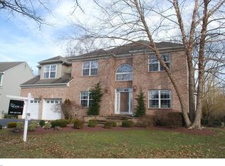 212 Oak Creek Cir, East Windsor, NJ 08520