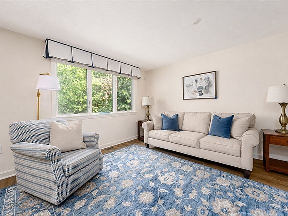 4th image of 4 Portside Dr #158