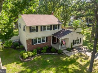 7 Ivy Ln, Medford, NJ 08055