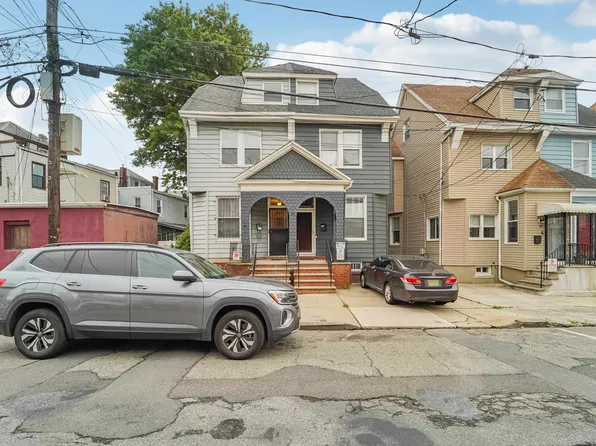 9 Howard Place image 3 of 38