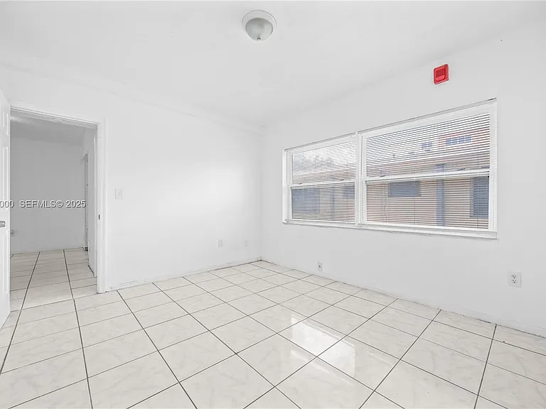 2072 NE 169th St #2 — Photo 11
