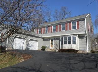 15 Hook Dr, Milford, NJ 08848