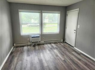 201 W Maple St #205, Washburn, IL 61570