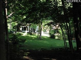 2731 S Hametown Rd, Barberton, OH 44203