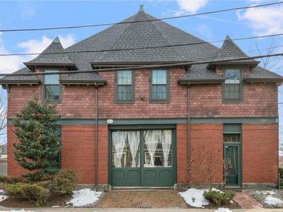 10 Slocum St APT 5, Providence, RI, 02909