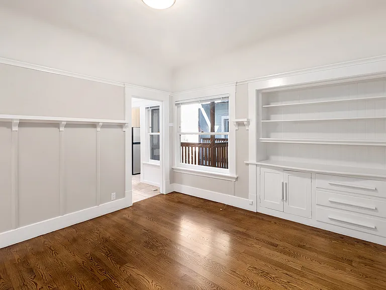 929 Pine Street — Photo 4