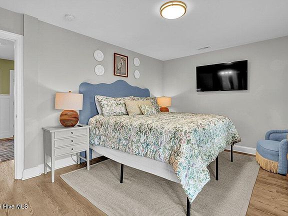 5th image of 1081 New River Inlet Road