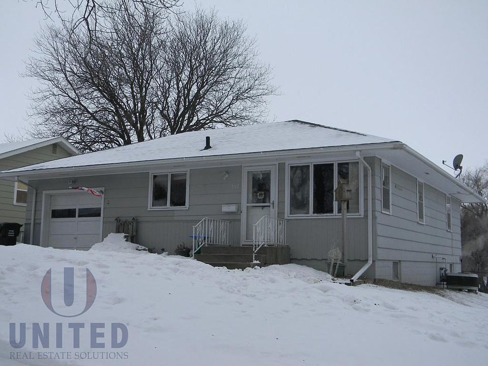 1st image of 817 S Saint Marys St
