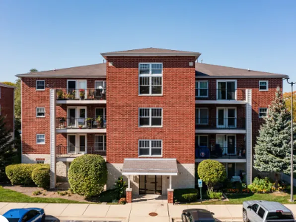 237 Mill Rd #5, Addison, IL 60101