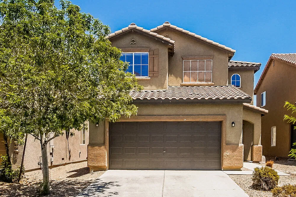 4 bed, 2.5 bath, 1909 sqft, $3,420 — Photo 1