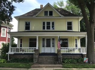 406 N State St, Geneseo, IL 61254