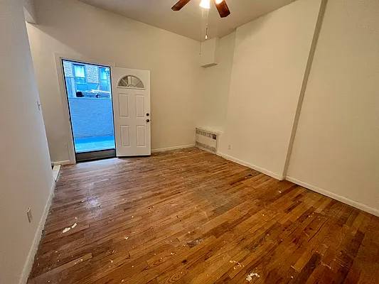 Rented by Oxford Property Group | media 10