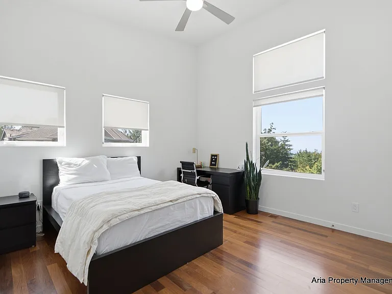 2709 NW Bullfinch Pl — Photo 39