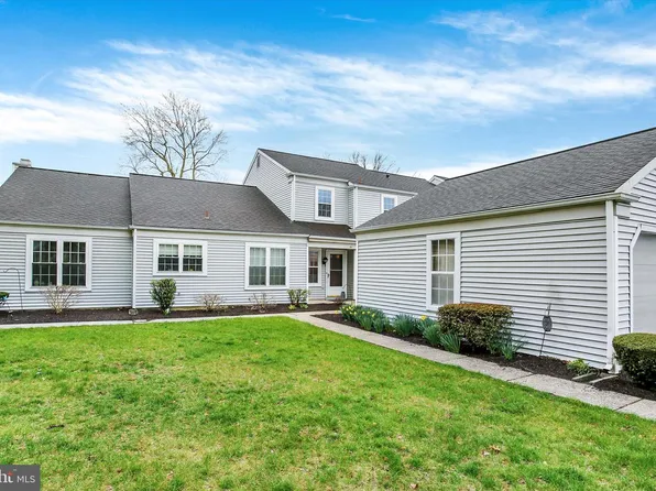 511 Cambridge Ct, Palmyra, PA 17078