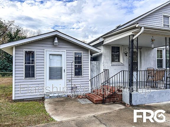 3rd image of 212 Wayne Ave