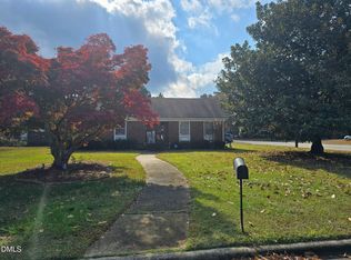 1735 Meadowbrook Ln W, Wilson, NC 27893