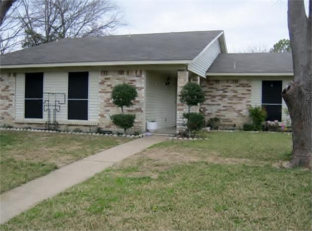 1st image of 1830 Andover Dr