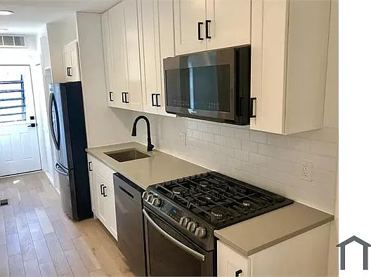 1455 Holbrook St NE — Photo 7