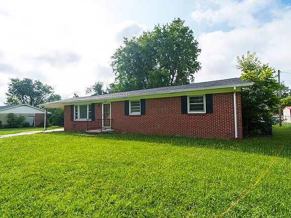 4th image of 1238 Springdale Dr