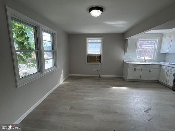 5th image of 3356 Tyson Ave
