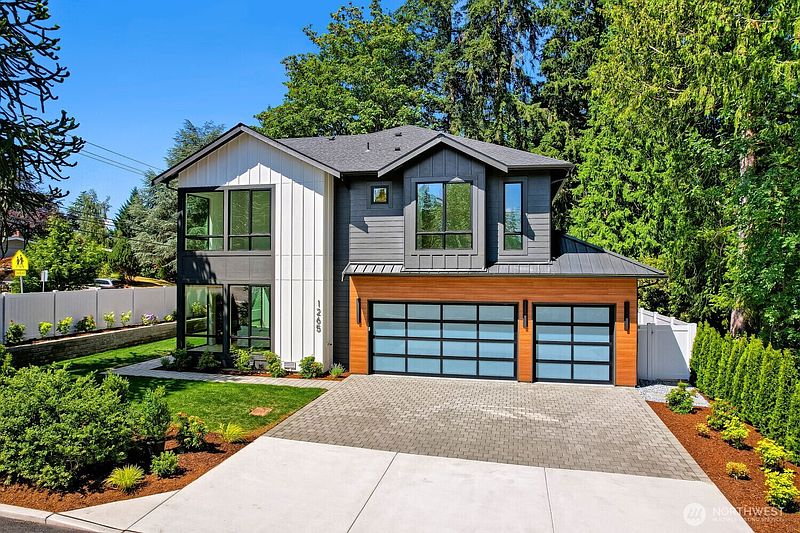2nd image of 1265 165th Avenue SE
