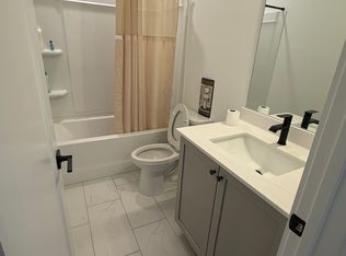 375 Walker Ave, Roswell, GA 30076