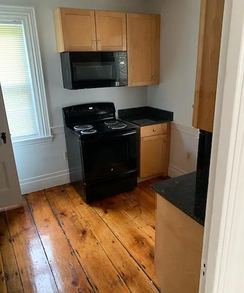 83 E Main St #1.1 — Photo 1