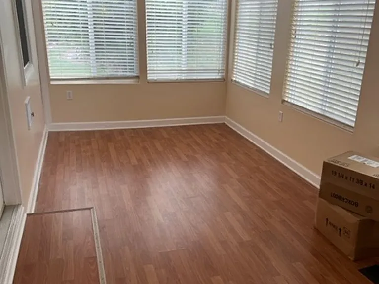 808 Ray Ave — Photo 11