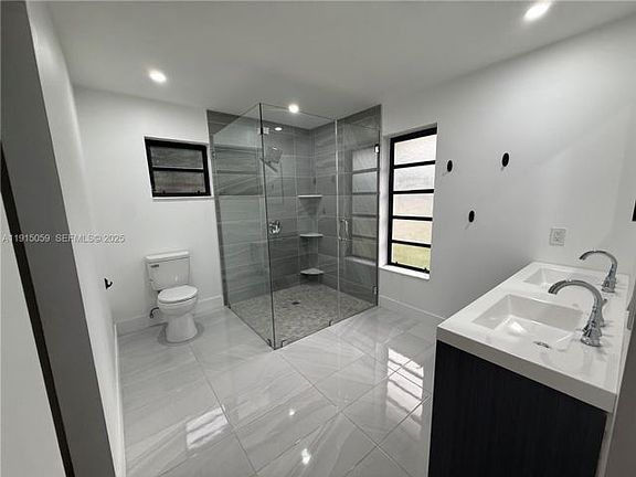 5th image of 14381 SW 19th Ter