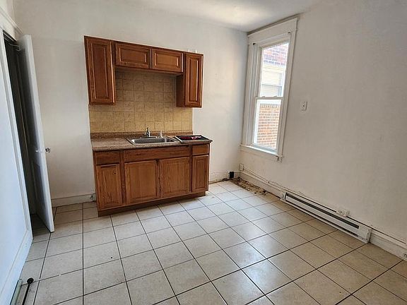 3rd image of 3448 Ryan Ave