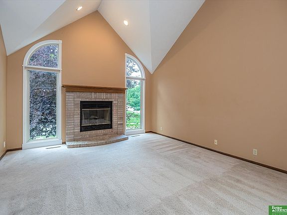 4th image of 4813 S 167th Ave