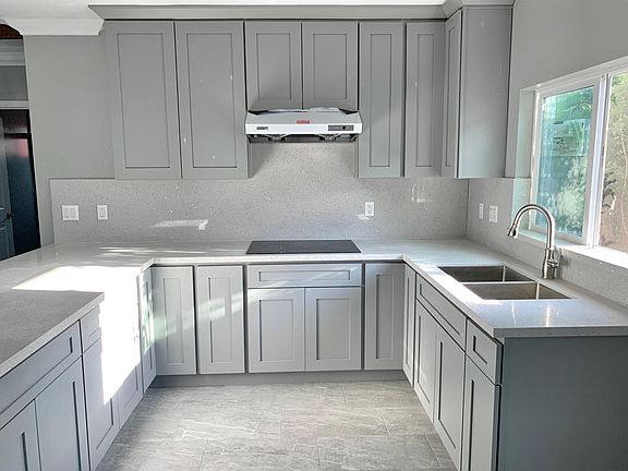 2nd image of 1031 Manley Dr