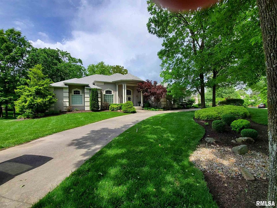 1st image of 1120 Grand Oak Dr