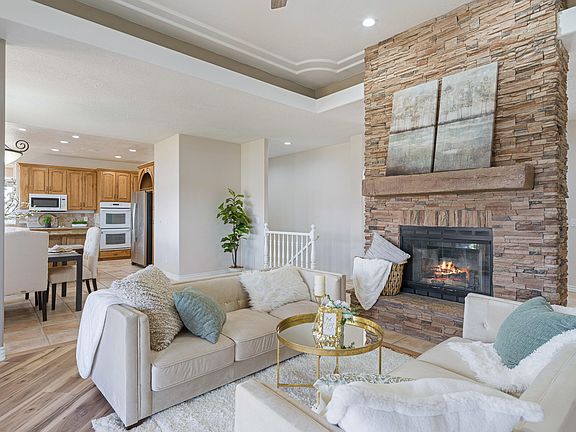 5th image of 2541 W Spilsbury Ct