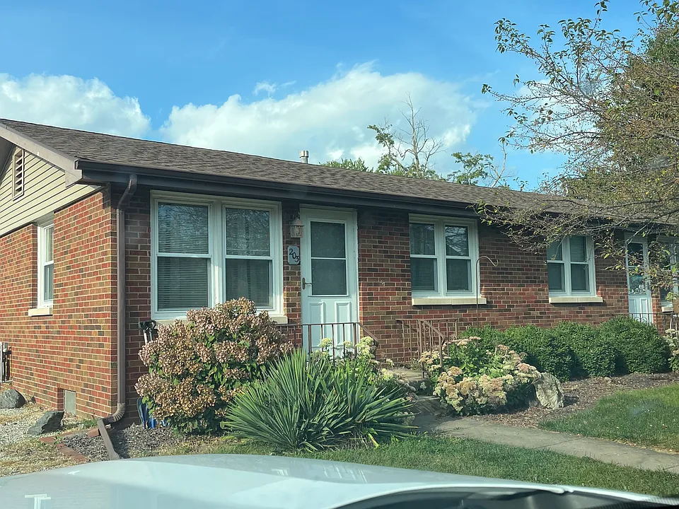 203 W Partridge St #203