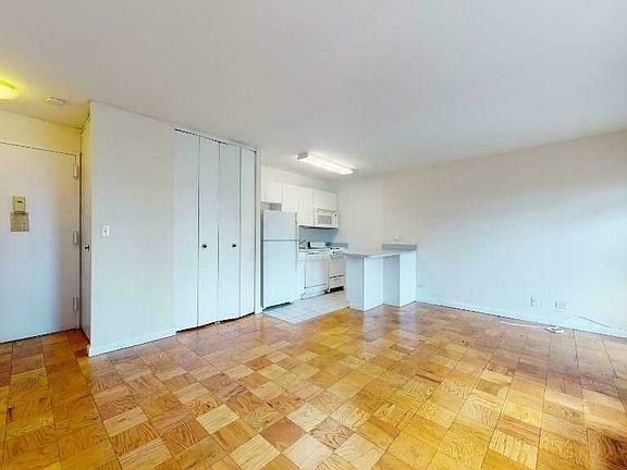2nd image of 1470 1st Ave #9E