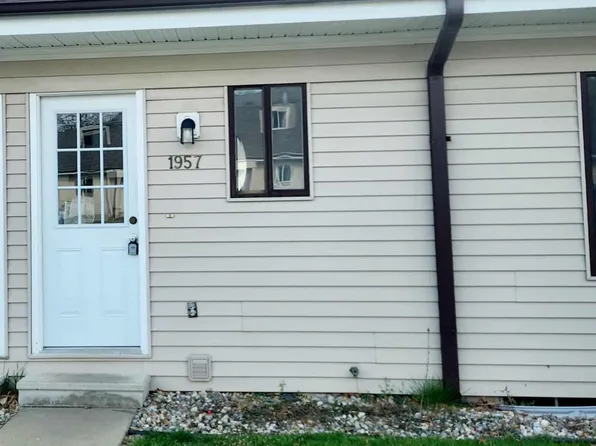 1957 Westbrook Dr #23, Jackson, MI 49201