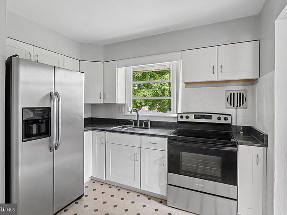2nd image of 136 Cressmont Ave