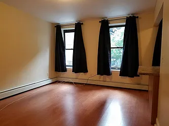Rented by Manhattan Apartment Organization