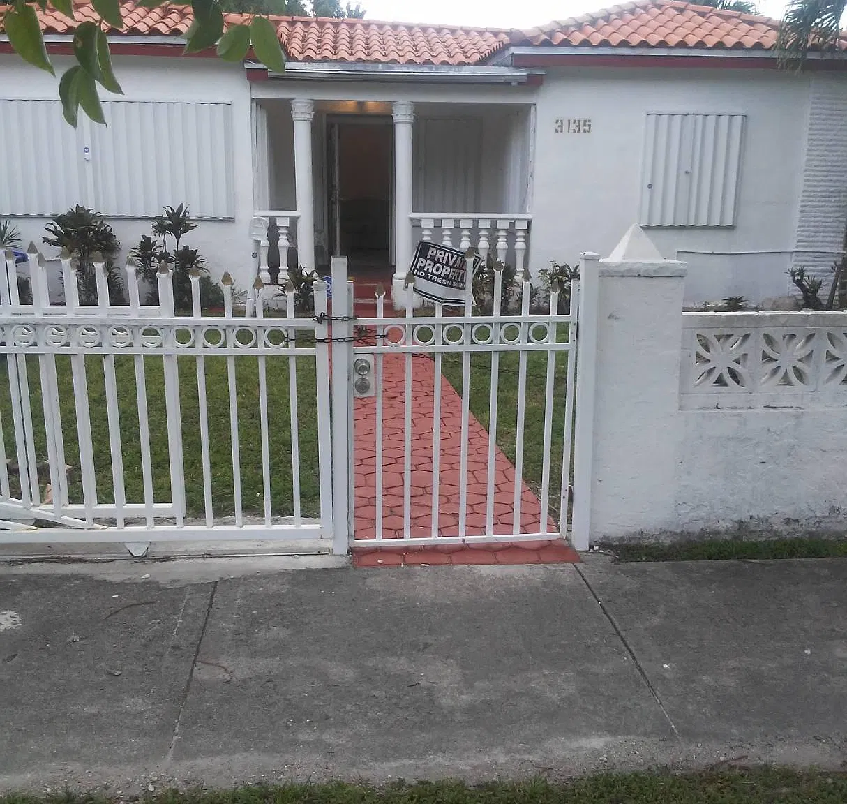 3 bed, 1.5 bath, 1491 sqft, $2,975 — Photo 1