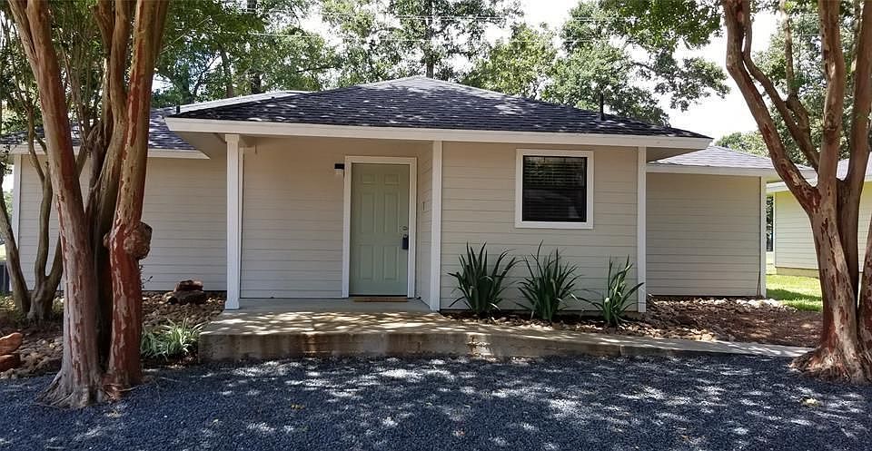 1st image of 3488 Balboa Cir