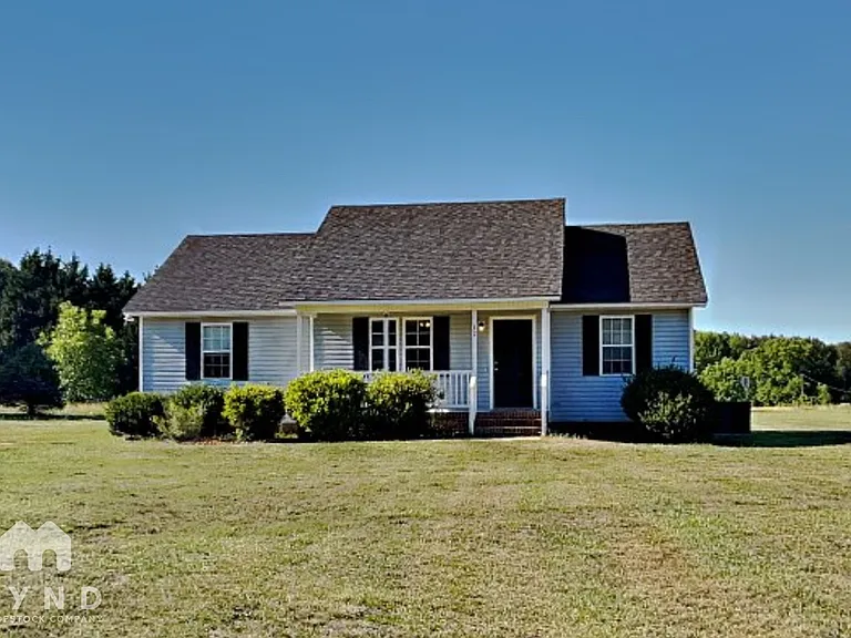 32 Winesap Ln — Photo 1