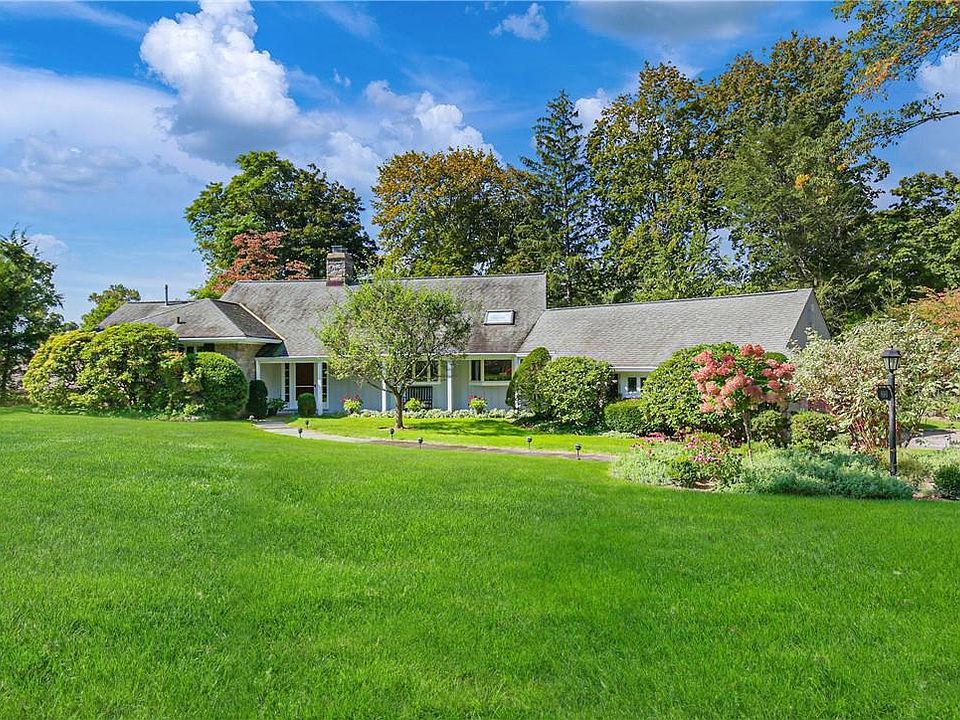 1st image of 22 Axtell Drive