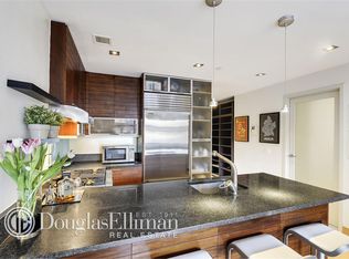 206 Front St APT 2B, Brooklyn, NY