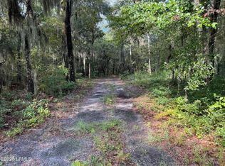 139 Ephraim Rd, Saint Helena Island, SC 29920