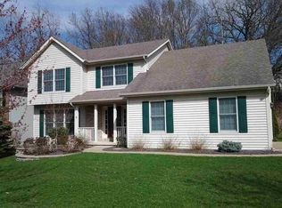 1555 25th St, Bettendorf, IA 52722