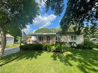 1443 Slagle Dr, Akron, OH